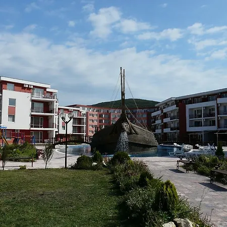 아파트 Private In Privilige 엘레니테