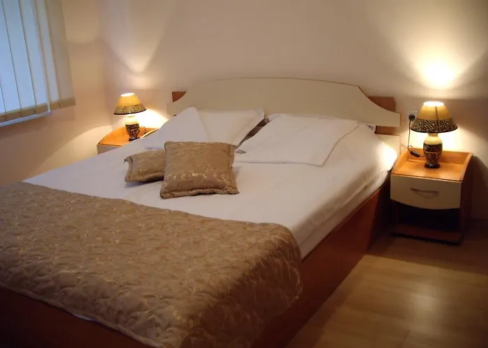 Private In Privilige 公寓 *