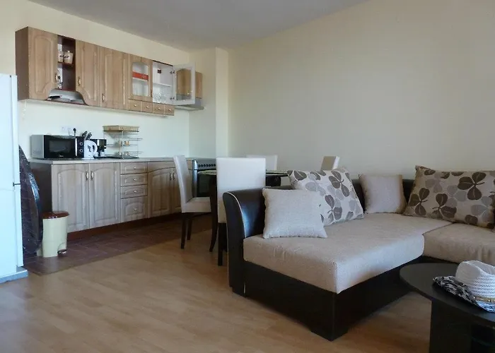 Private In Privilige